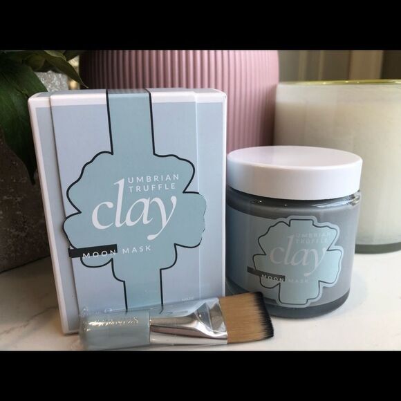 Umbrian Truffle Clay Moon Mask NEW - Picture 1 of 2
